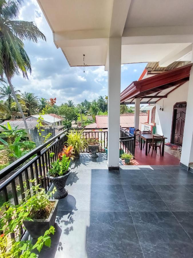 Kavi Villa Bentota Bagian luar foto