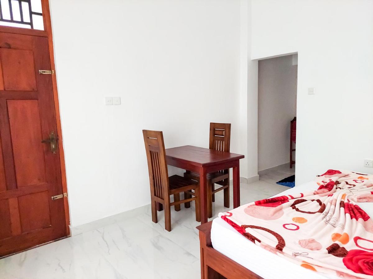 Kavi Villa Bentota Bagian luar foto