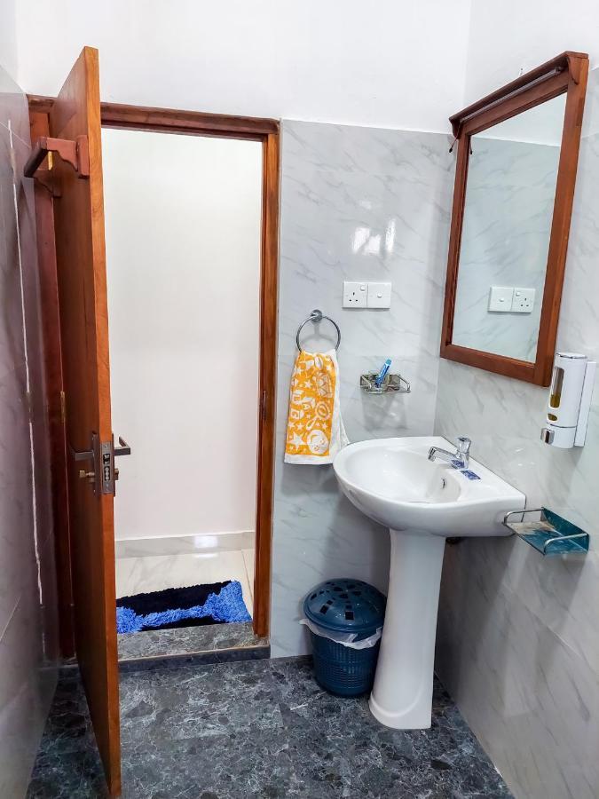 Kavi Villa Bentota Bagian luar foto